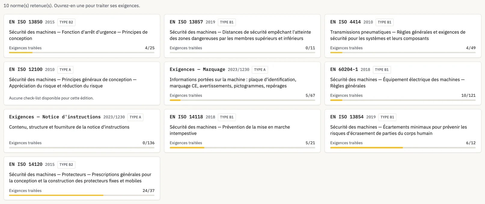 Étape Application des normes : une tuile par norme retenue, avec le nombre d’exigences déjà traitées